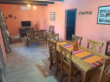 Bodega en venta - 9 Dormitorios 4 Baños - Cocheras - 85.039Mts2 - San Rafael, Mendoza