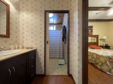 Bodega en venta - 9 Dormitorios 4 Baños - Cocheras - 85.039Mts2 - San Rafael, Mendoza