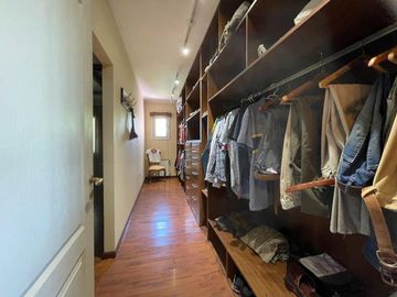 Bodega en venta - 9 Dormitorios 4 Baños - Cocheras - 85.039Mts2 - San Rafael, Mendoza