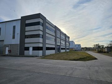 NAVE INDUSTRIAL/LOGISTICA DE 5.000 M2 EN ALQUILER EN PILAR