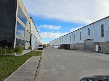 NAVE INDUSTRIAL/LOGISTICA DE 5.000 M2 EN ALQUILER EN PILAR