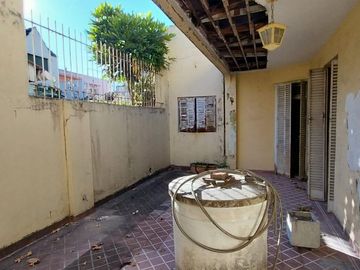 Casa para reciclar o ideal emprendimiento-Lomas Oeste