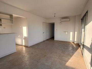 Departamento de 3 ambientes con cochera en  venta a estrenar