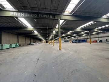 Depósito - Galpón de 20.000 m2.  en Quilmes Oeste - ALQUILER