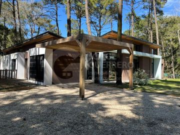 Casa en Carilo