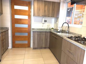Impecable Casa En Condominio Cerca De Av. Maturana