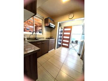 Impecable Casa En Condominio Cerca De Av. Maturana