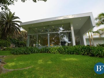 VENTA Casa en  La Pradera - Residencia de 3,800m2
