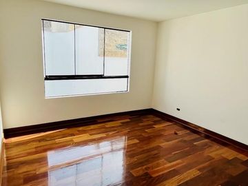 DE ESTRENO, EN CONDOMINIO Y  NO PAGA  ALCABALA!