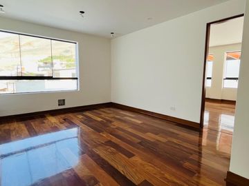 DE ESTRENO, EN CONDOMINIO Y  NO PAGA  ALCABALA!