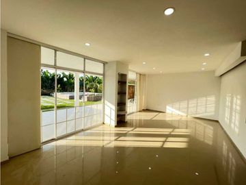 SE VENDE CASA CAMPESTRE  PUEBLO TAPAO QUINDIO