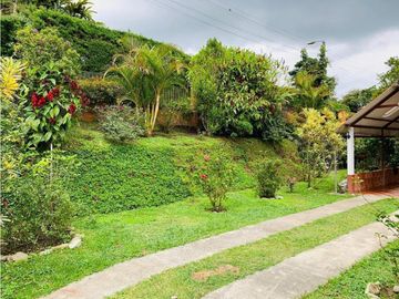 VENTA DE CASA CAMPESTRE VIA A PEREIRA