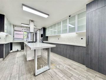 Departamento en Venta en Presidente Riesco - Las Torcazas