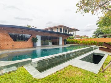 4-bedroom home for sale at The Brickhouse in Laguna Homes