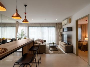 New renovated and decorated condo close to BTS Thong Lor