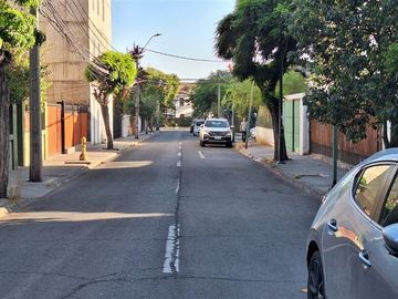 Casa en Venta en Irarrazaval / metro Monseñor Eyzaguirre