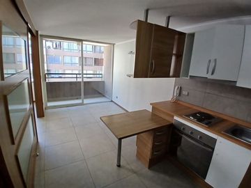 Departamento en Venta en Metro Santa Lucía L1-