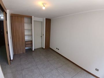 Departamento en Venta en Metro Santa Lucía L1-