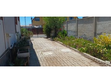 Casa en Venta en Concón – Amplia, Cómoda y con Vista al Mar
