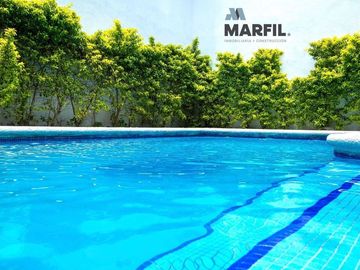 Casa Residencial Céntrica con Alberca en VENTA en Lomas Vista Hermosa Colima