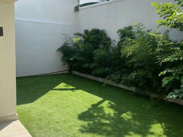 Casa Remodelada en Venta en Lomas Verdes cerca de Av Constitución y  SAMS