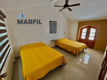 Casa en Venta con Alberca en Lomas Vista Hermosa Colima cerca Av Felipe Sevilla