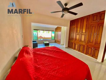 Casa en Venta con Alberca en Lomas Vista Hermosa Colima cerca Av Felipe Sevilla