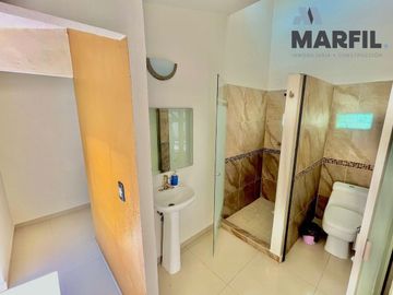 Casa en Venta con Alberca en Lomas Vista Hermosa Colima cerca Av Felipe Sevilla