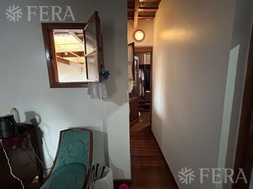 Venta de casa 5 ambientes con cochera y piscina en Barracas