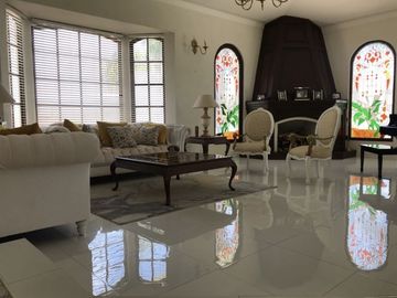 Residencia de Clase Mundial en Loma Dorada, Querétaro