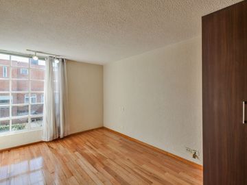 VENTA CASA EN LAS ÁGUILAS