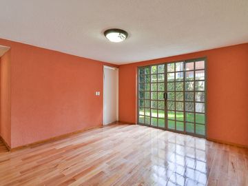 VENTA CASA EN LAS ÁGUILAS