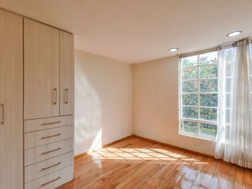 VENTA CASA EN LAS ÁGUILAS