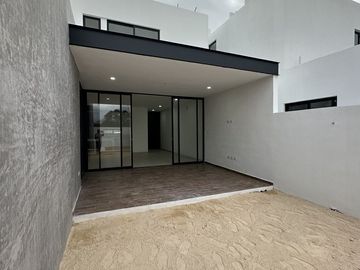Casa en venta en Dzityá, 3 Rec con posibilidad de crecer a 4