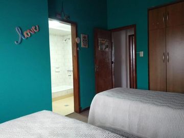Casa en venta - 4 Dormitorios 3 Baños - Cochera - 250Mts2 - Balcarce