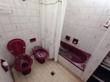 Casa en venta - 4 Dormitorios 3 Baños - Cochera - 250Mts2 - Balcarce