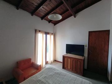 Casa en venta - 4 Dormitorios 3 Baños - Cochera - 250Mts2 - Balcarce