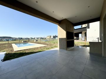 Casa en venta Barrio San Felipe Canning
