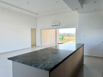 Casa en venta Barrio San Felipe Canning