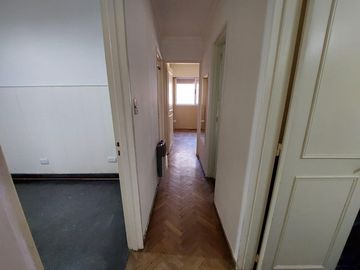 Departamento de 3 dormitorios en venta con balcón centro rosario