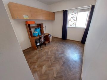 Departamento de 3 dormitorios en venta con balcón centro rosario