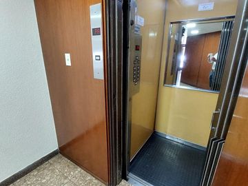 Departamento de 3 dormitorios en venta con balcón centro rosario