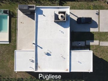 Casa en Countries/B.Cerrado (Moreno)