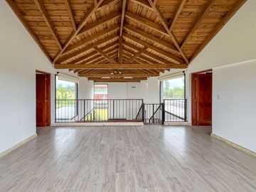 Casa de 3 dormitorios con pileta vista al golf
