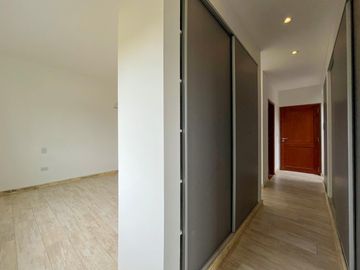 Casa de 3 dormitorios con pileta vista al golf