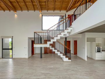 Casa de 3 dormitorios con pileta vista al golf
