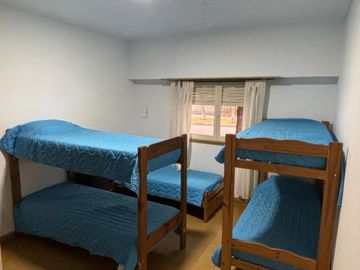 Casa en venta - 3 Dormitorios 1 Baño - 187Mts2 - Miramar