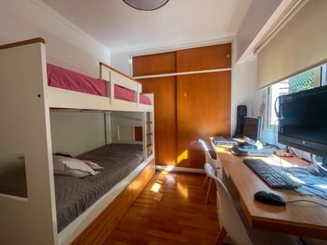 Venta  departamento  3 ambientes en Chacarita.  Bajas expensas