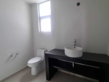 CASA EN VENTA CON GRAN POTENCIAL