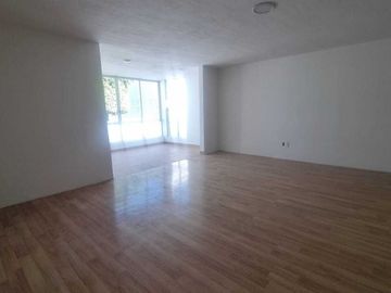CASA EN VENTA CON GRAN POTENCIAL